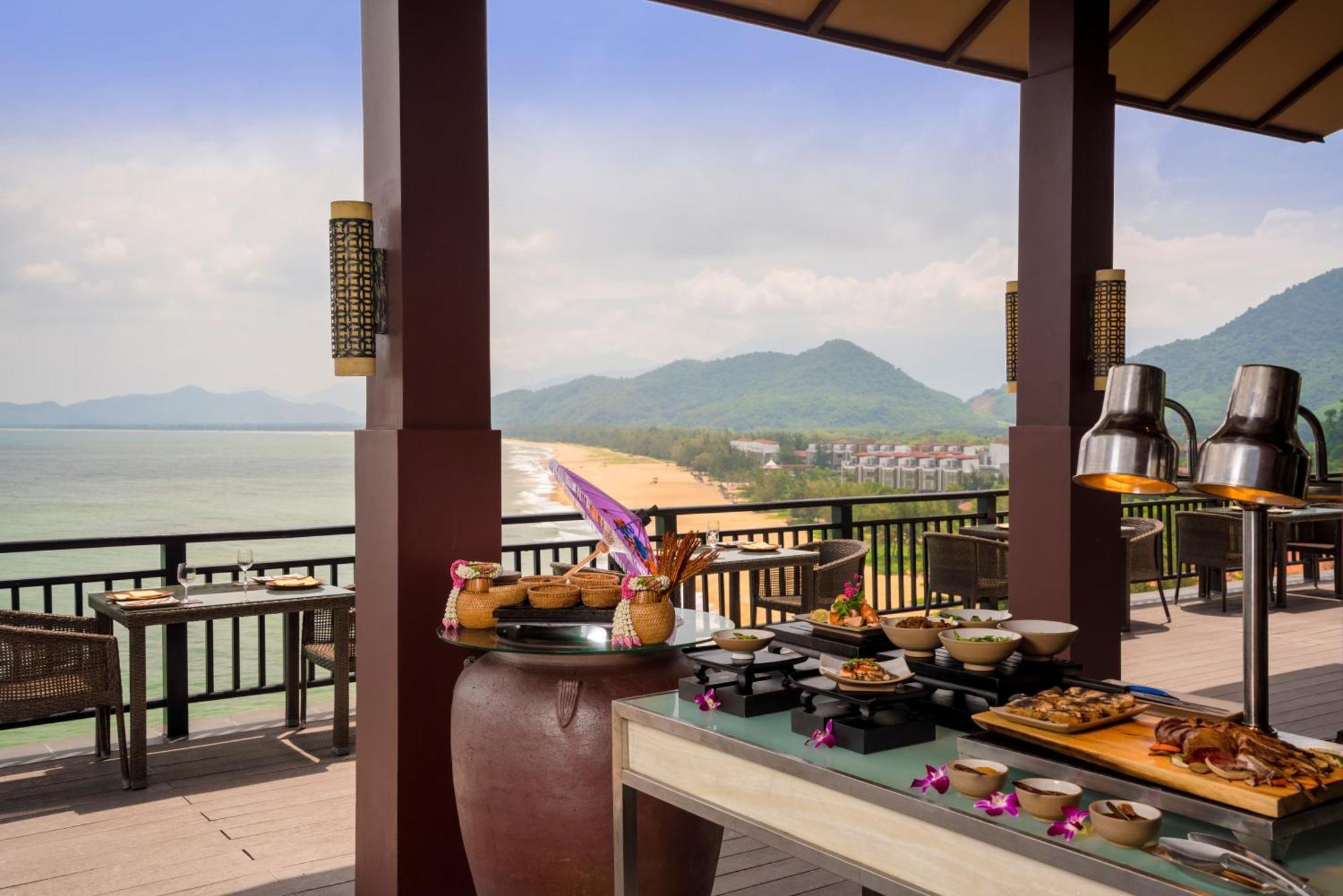 Banyan Tree Lang Co Hotel Bagian luar foto